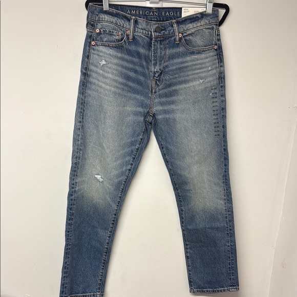 American Eagle Outfitters Blue Straight Leg Jeans with Vintage Wash - Picture 1 of 4